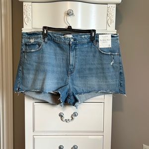 NWT Abercrombie & Fitch The Mom Short High Rise